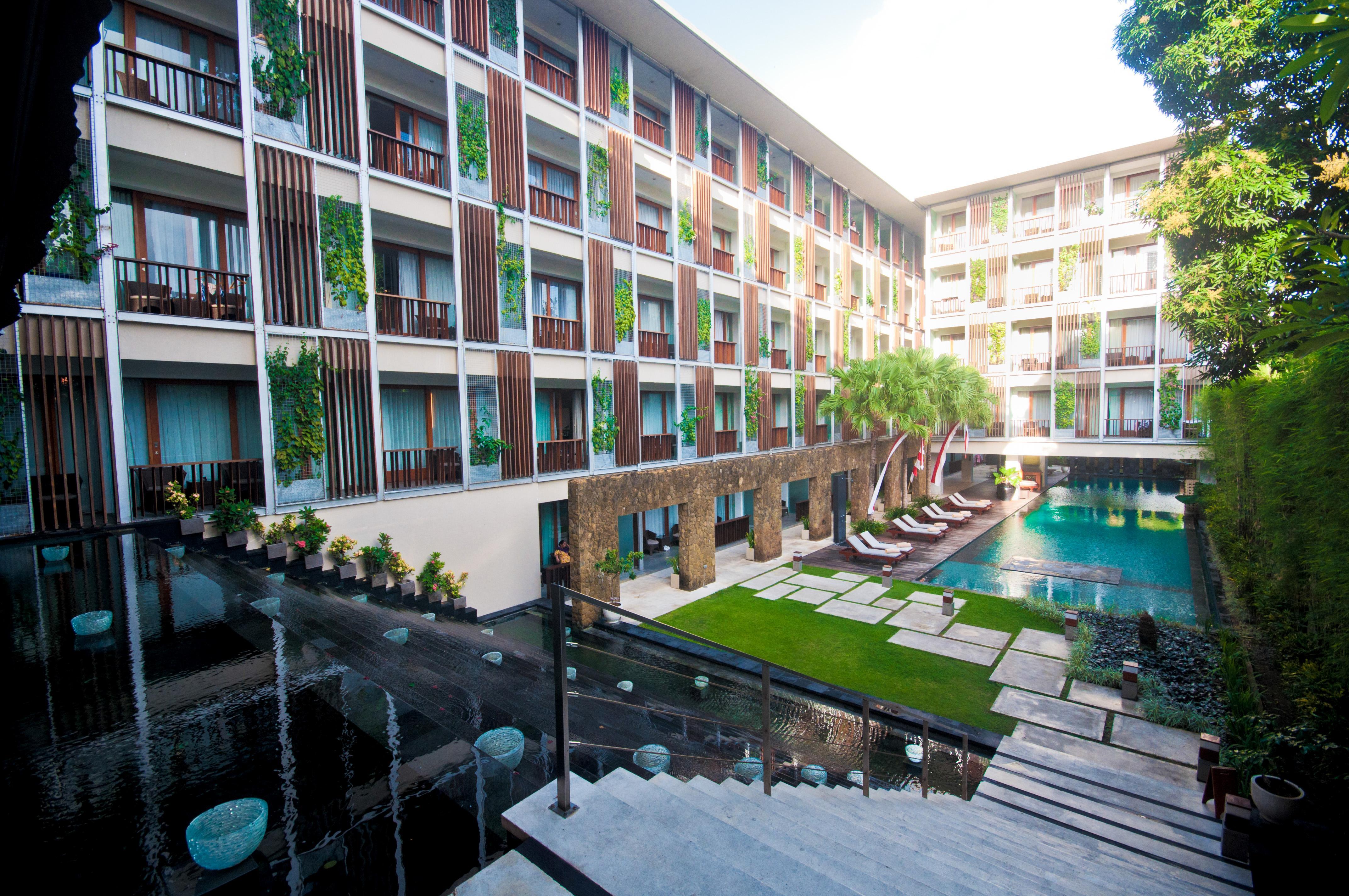 The Haven Bali Seminyak Hotel Exterior photo