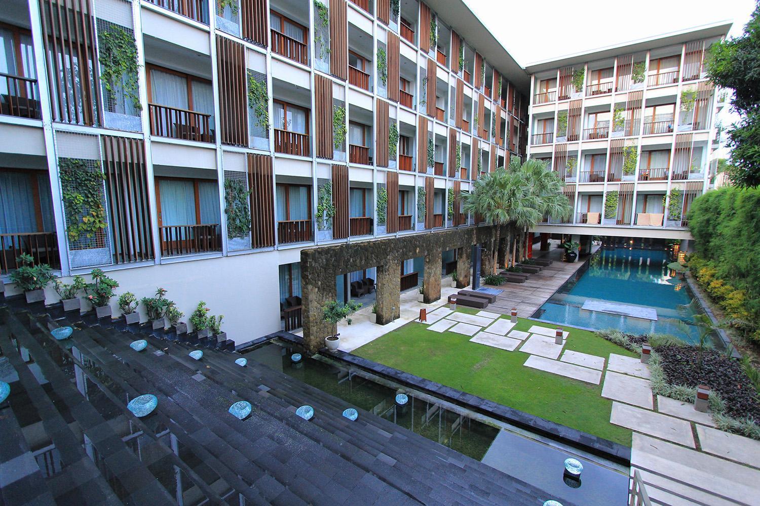 The Haven Bali Seminyak Hotel Exterior photo